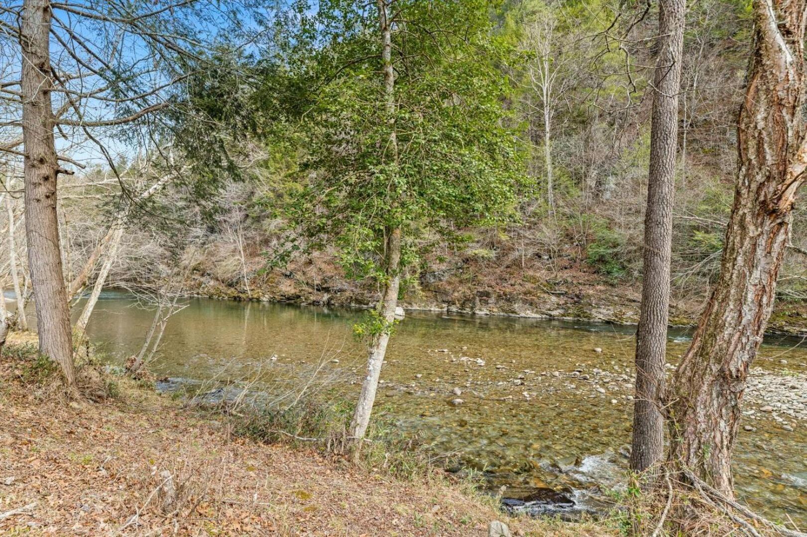 River Reflections By Colonial Properties