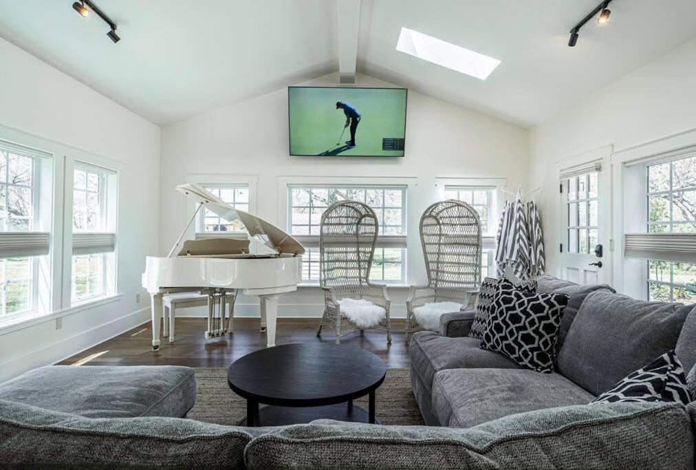 Ashland Vacations - Historic Dunn Ranch Ashland Oregon - Property Image 37