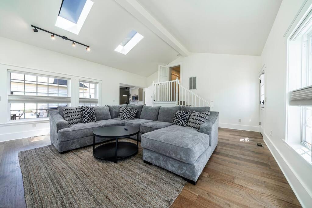 Ashland Vacations - Historic Dunn Ranch Ashland Oregon - Property Image 10
