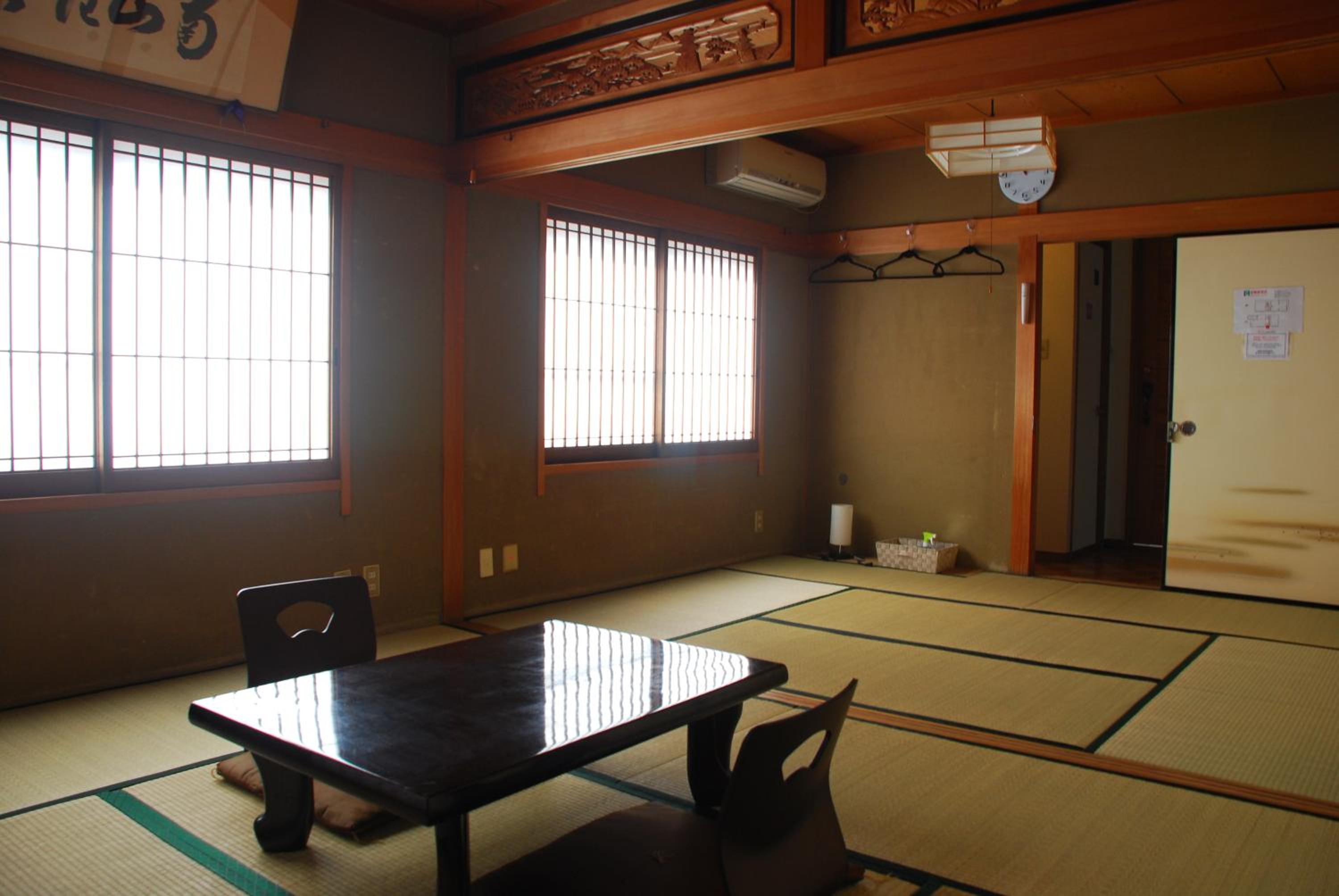 Photo 12