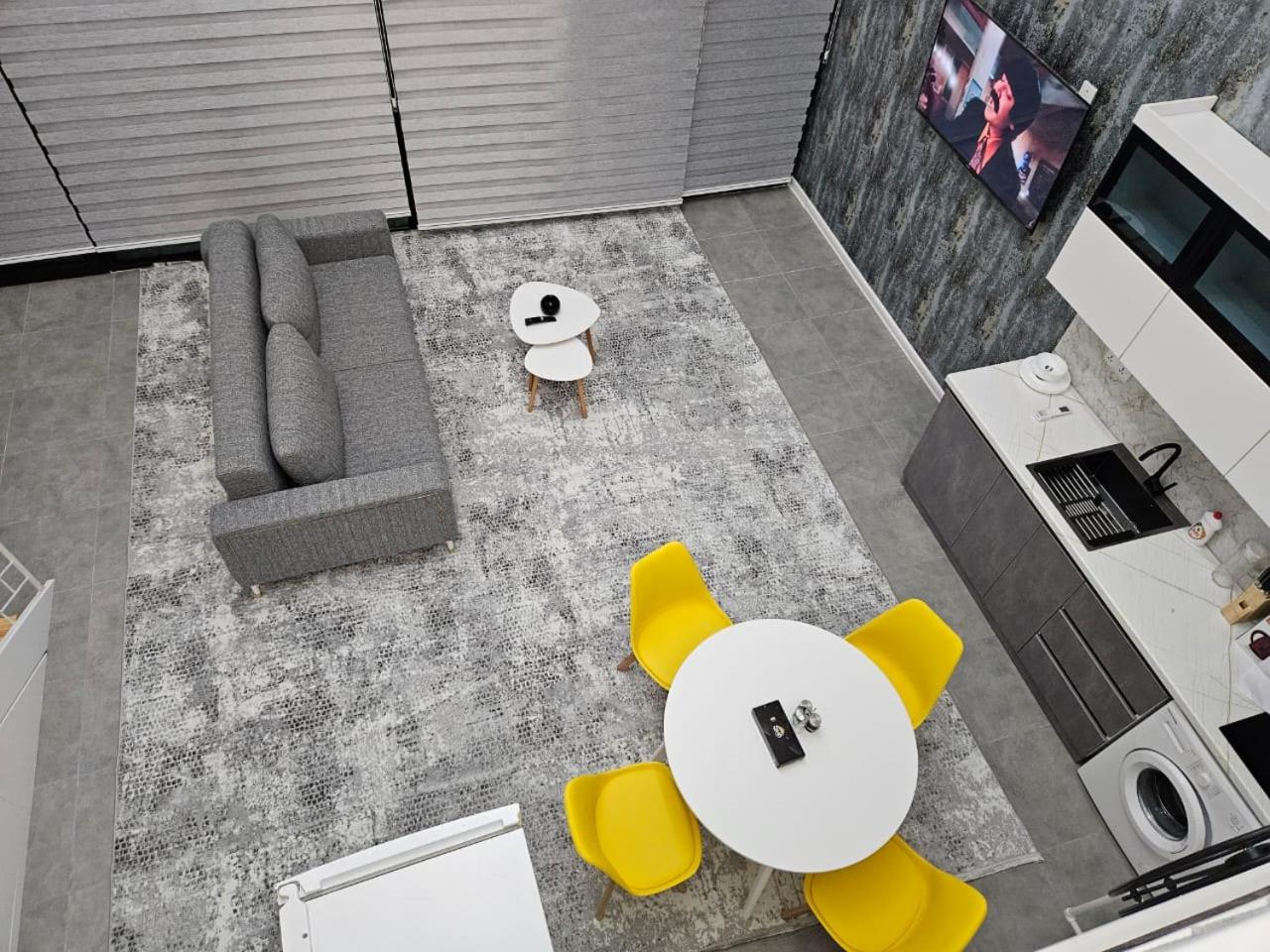 Modernvillagesheki House