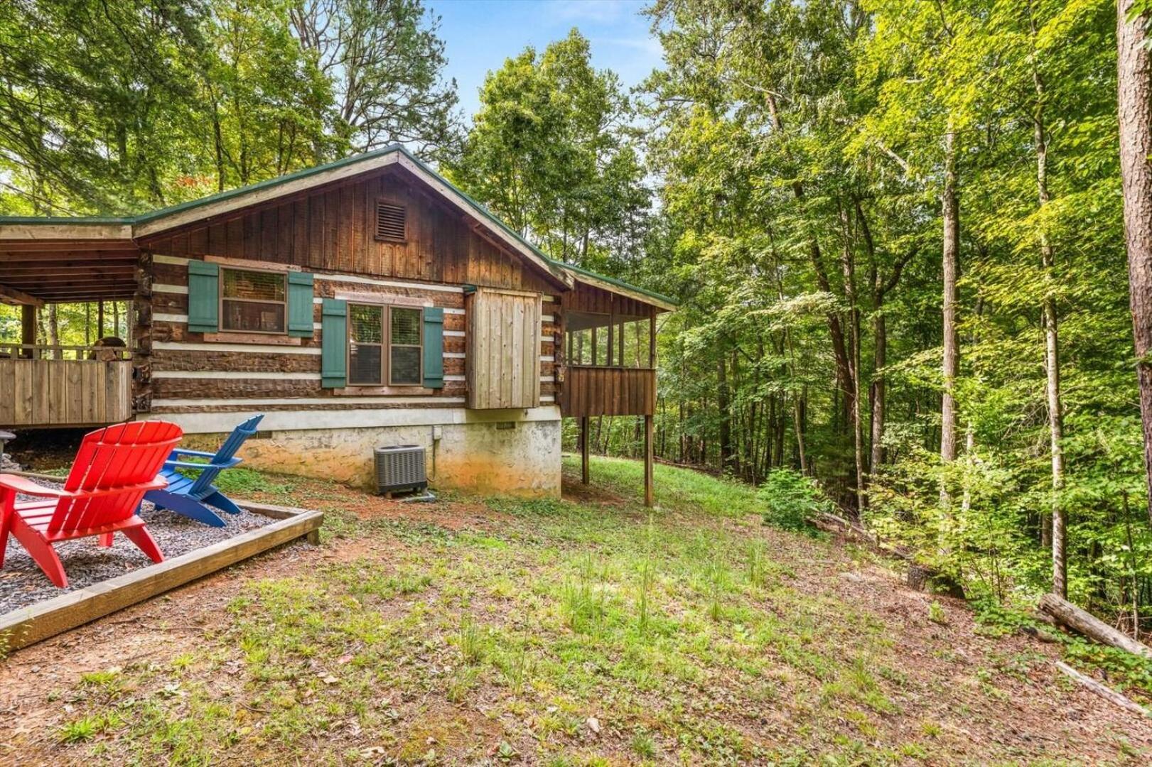 Heaven in the Pines By Colonial Properties view 3