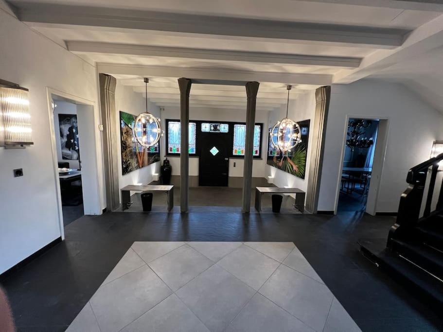 VILLA Philipp Plein - Designervilla mit Pool & SPA