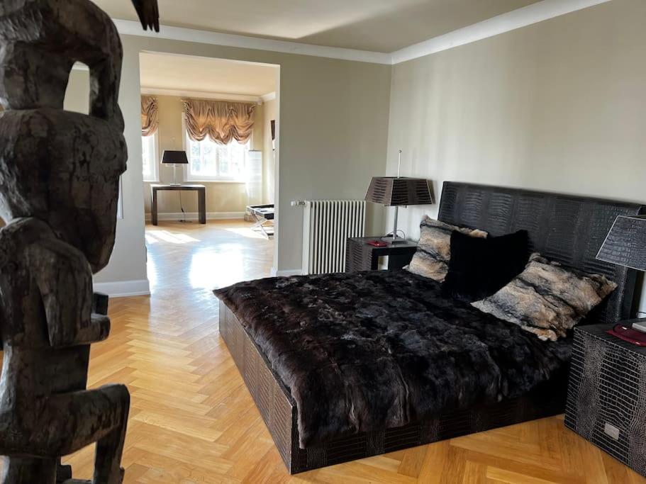 VILLA Philipp Plein - Designervilla mit Pool & SPA