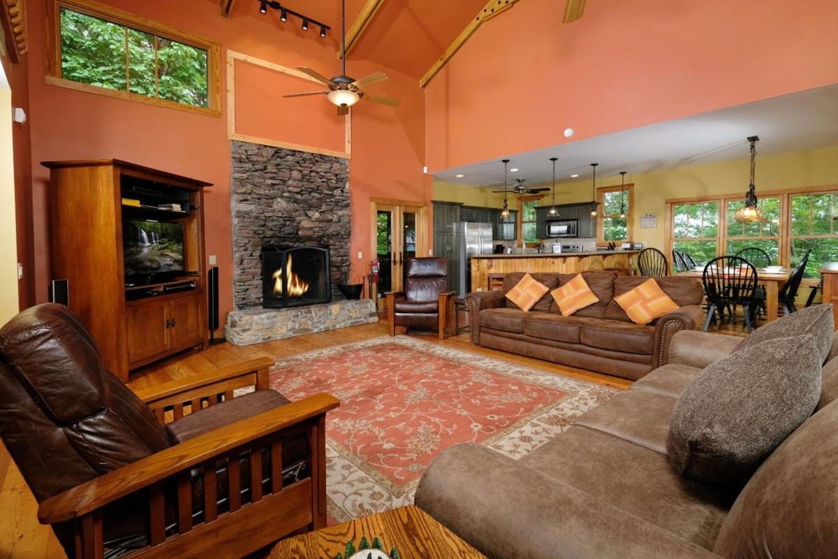 Tree Tops By Colonial Properties view 2