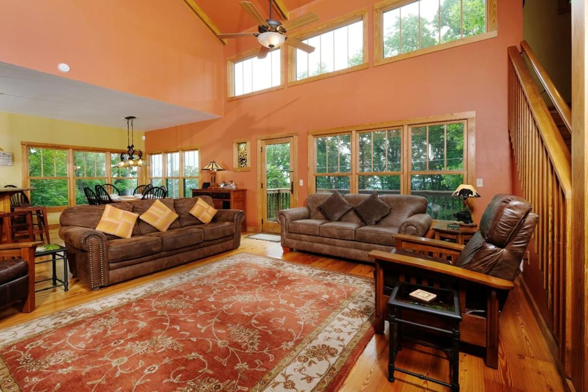 Tree Tops By Colonial Properties view 3