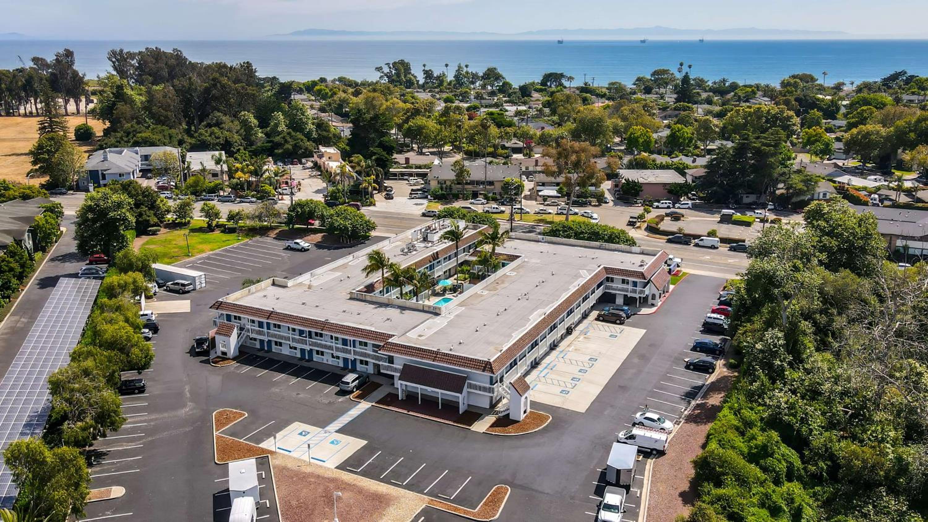 Motel 6-Carpinteria, CA - Santa Barbara - South - Property Image 2