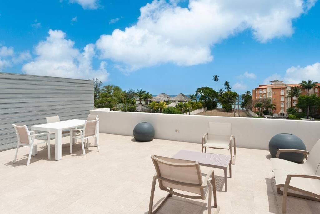Modern 2BR Beachside Haven Ground Floor and Pool