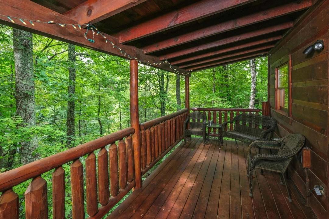 Bear Cave By Colonial Properties view 5