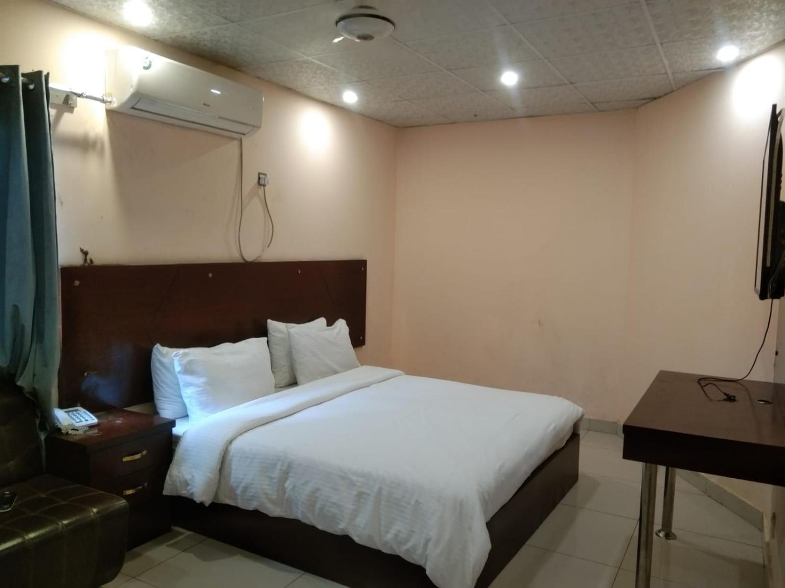 Regent Inn Guest House Dha