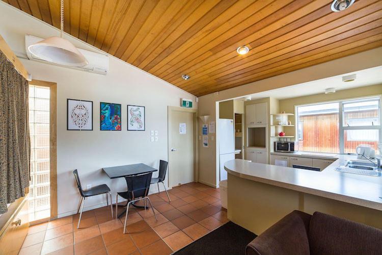 Tahuna Pod Hostel