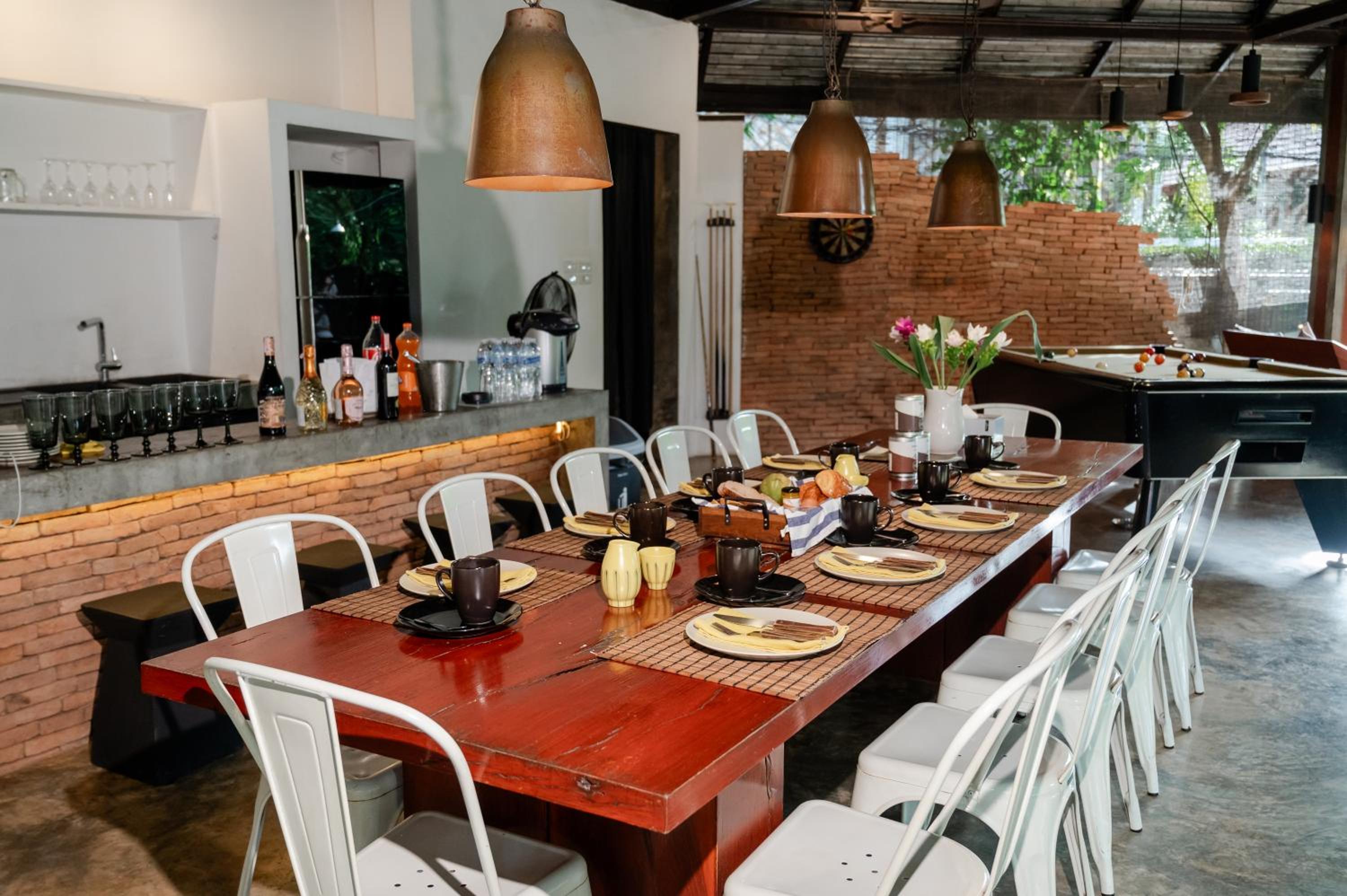 dining