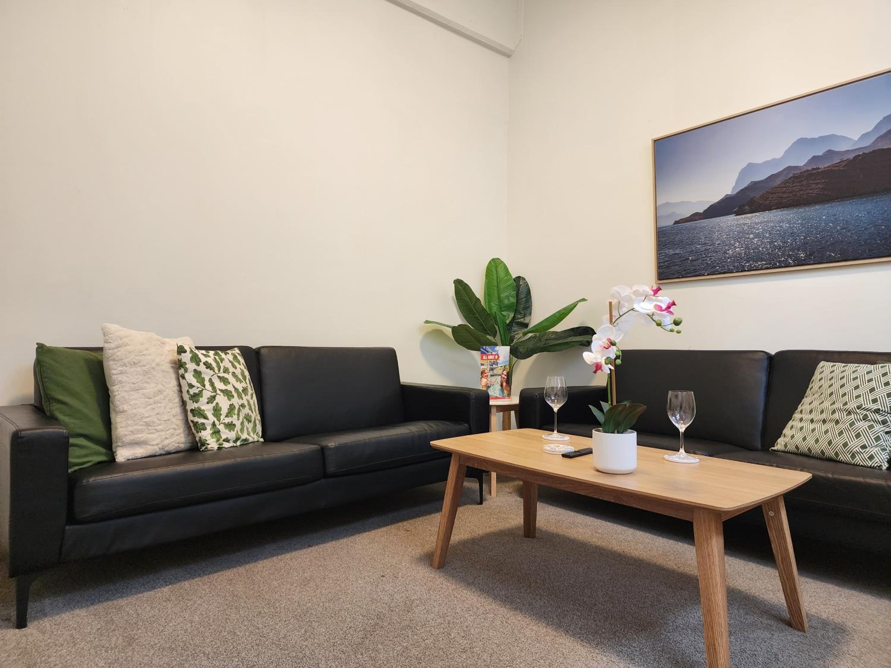 U Suites on Webb view 3