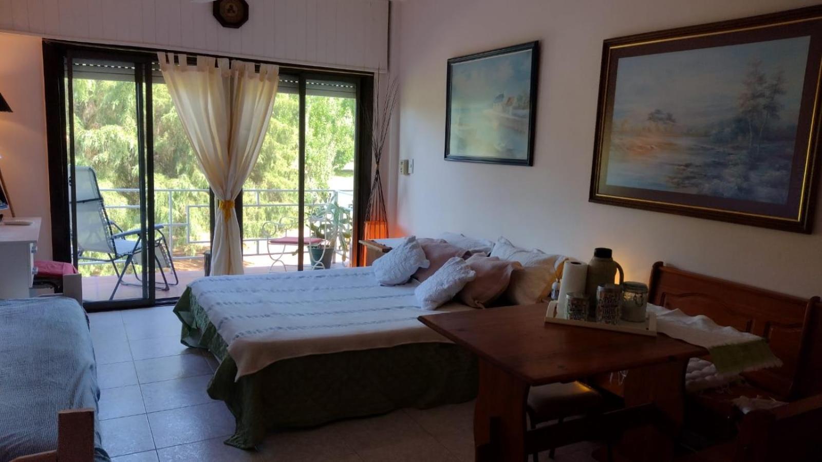 Dormi Apartamento en Country Boca Raton Monoambiente con pileta gym tenis golf paddle