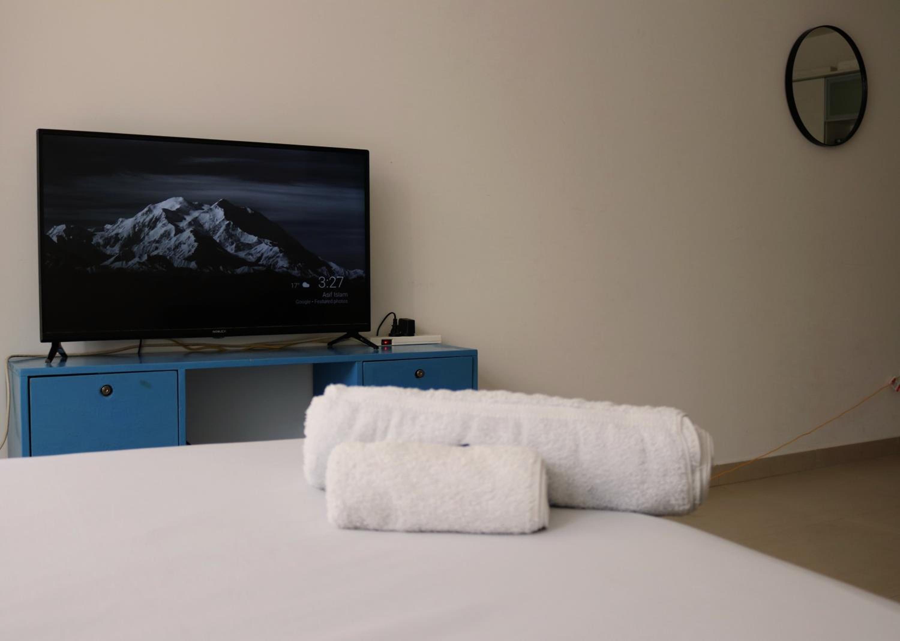 Amplio monoambiente con piscina