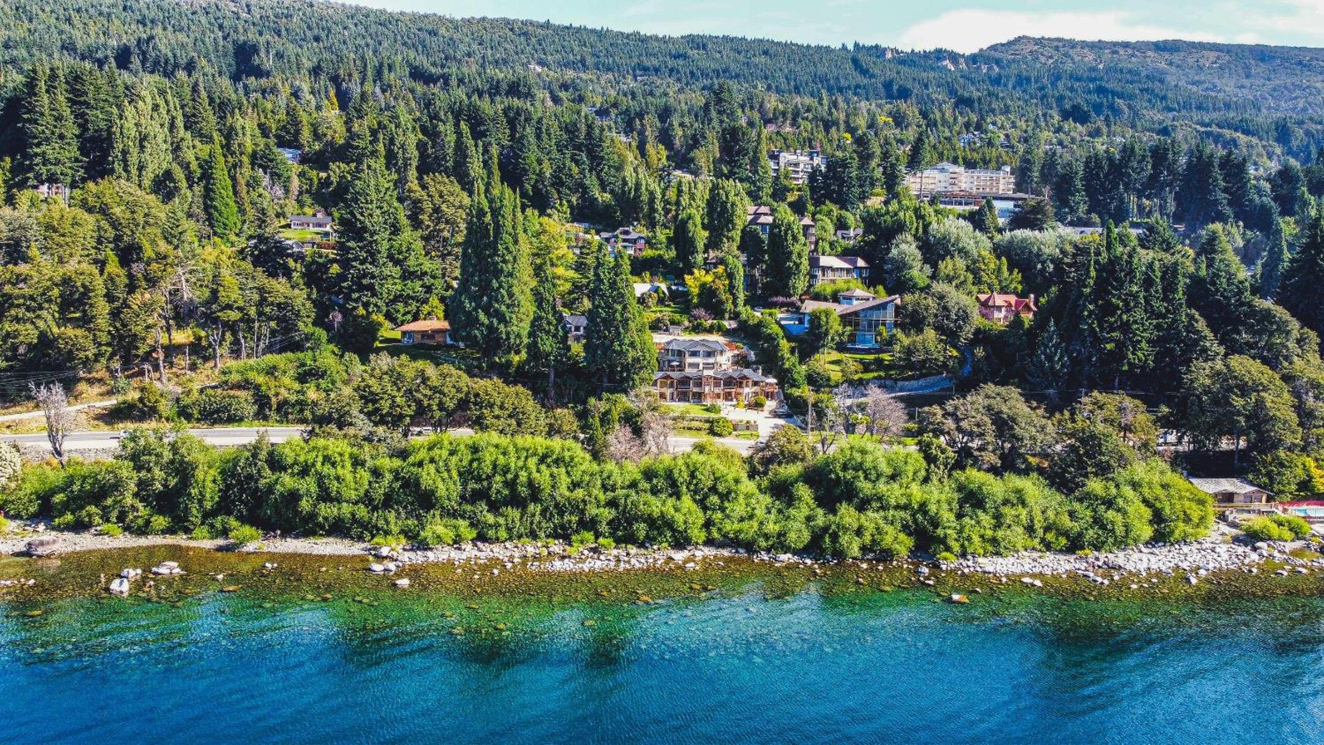 Hotel Bahia Paraiso Apart & Suites - Image 1