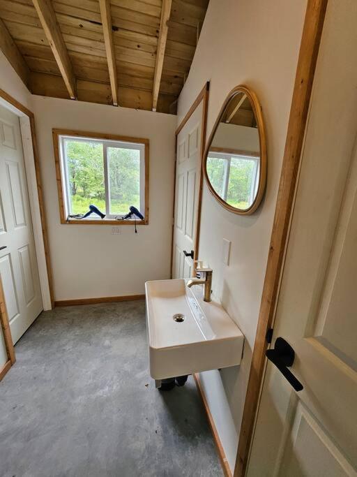 Sunken Escapes Cabin 7