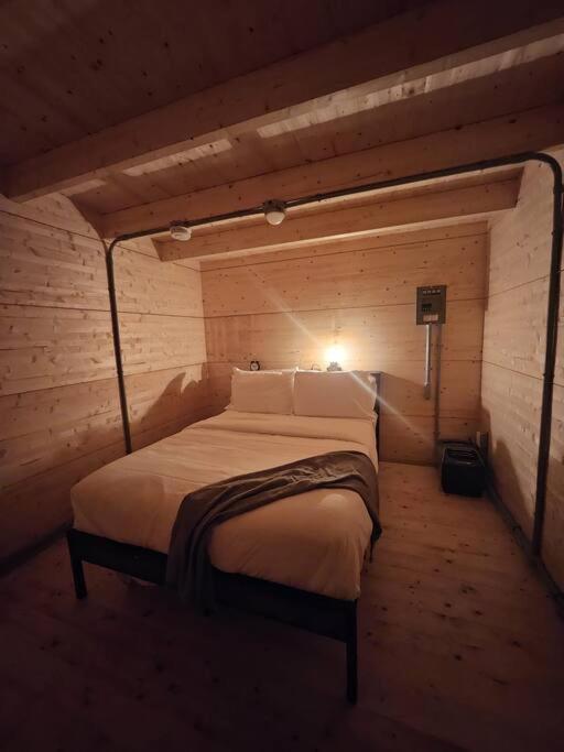 Sunken Escapes Cabin 7