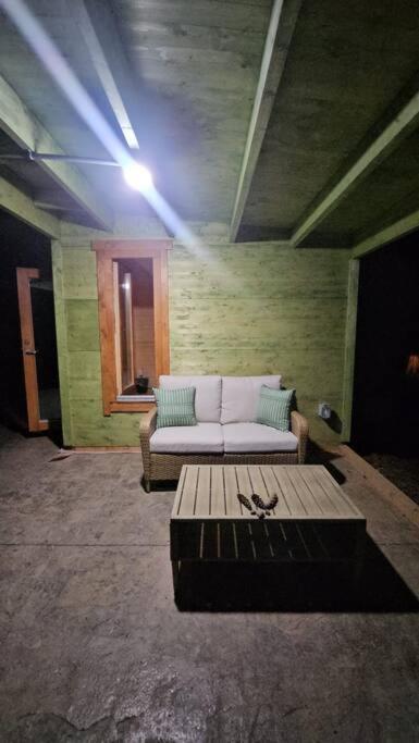 Sunken Escapes Cabin 7