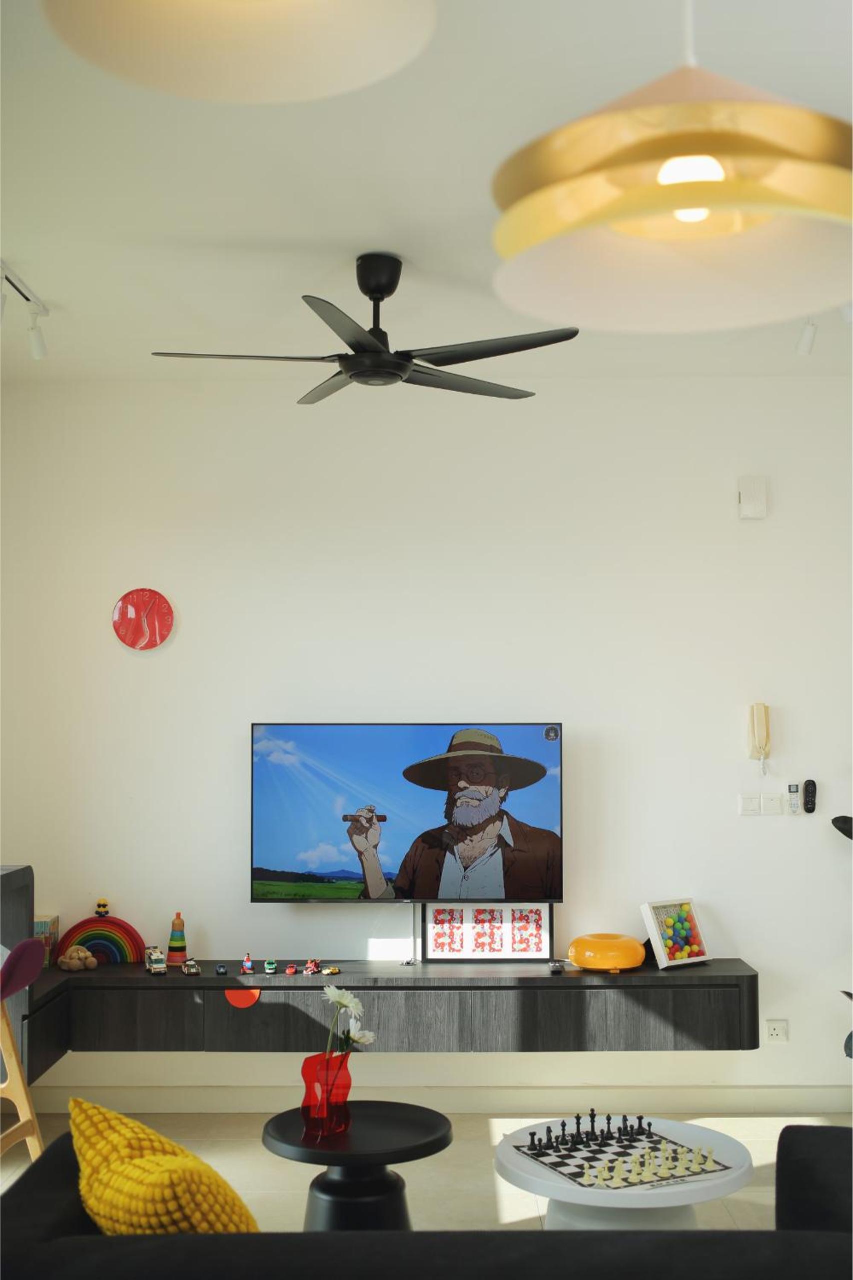 Afiniti 2BR Sunlit Designer - 3 Min To Legoland view 4