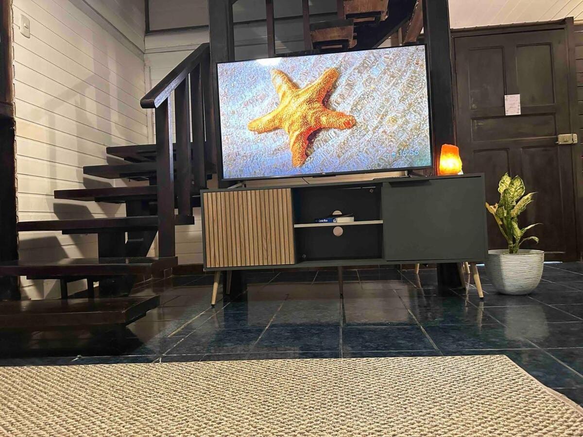 Casa Golfito - Near Marina DutyFree