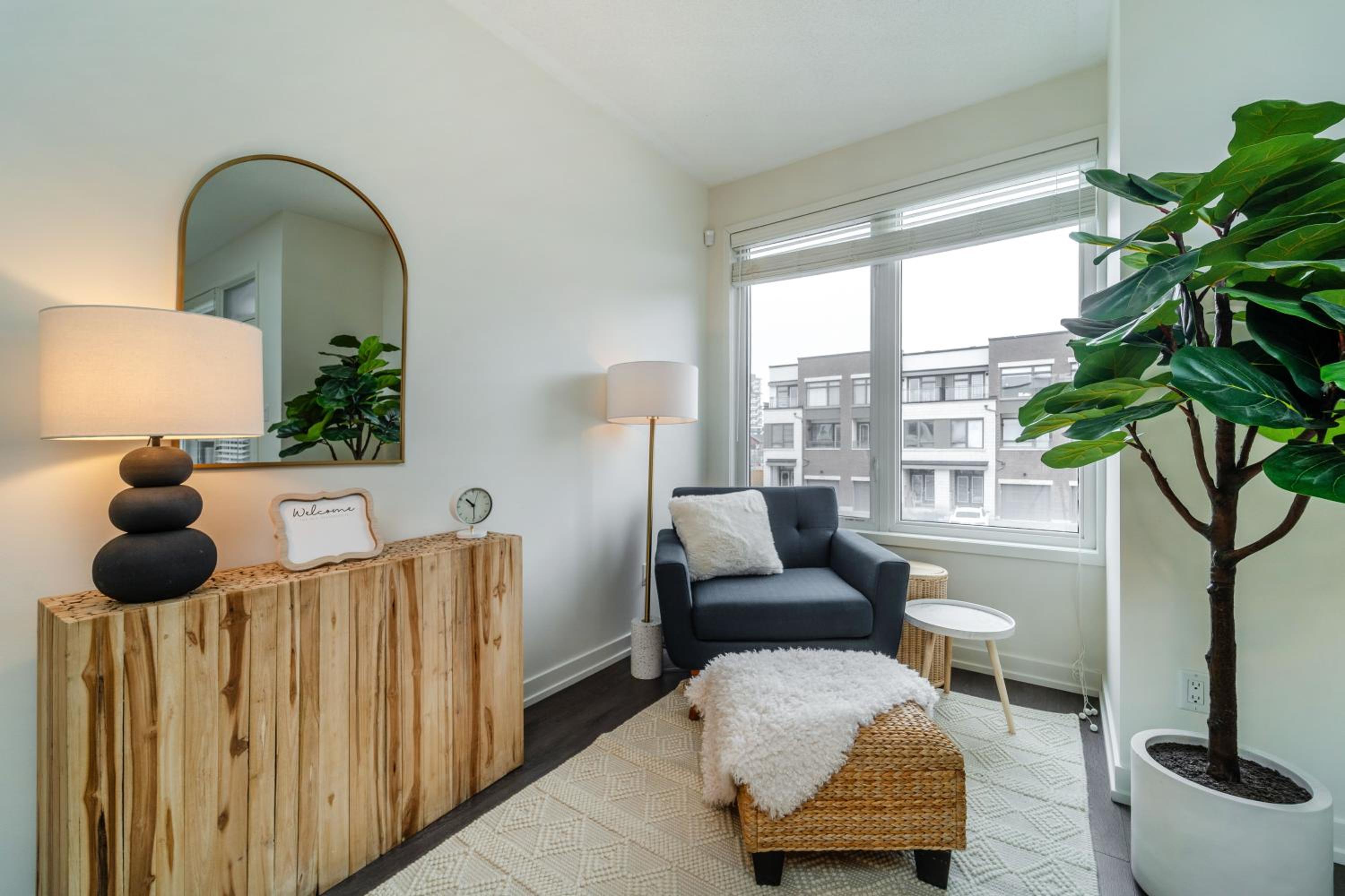 Toronto Vacations - Luxury Urban Town home - Property Image 4