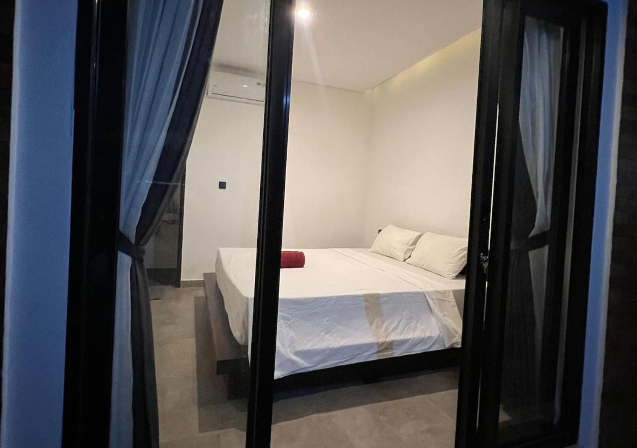 Uger House Seminyak view 3