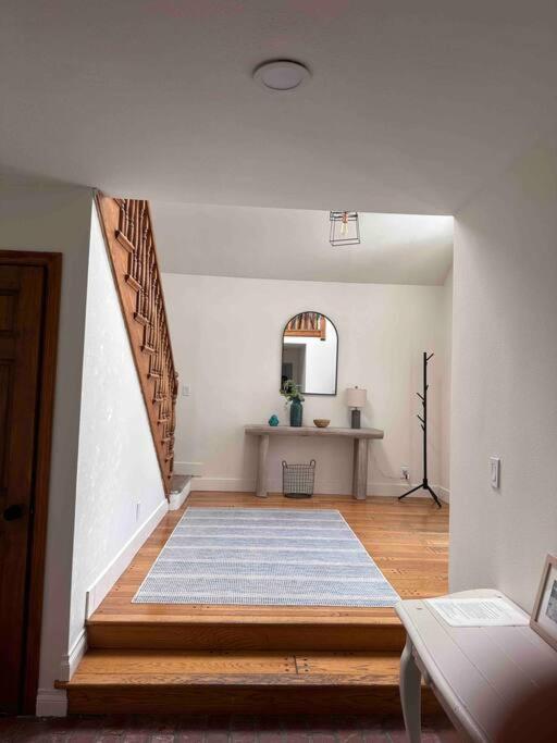 30 PCT OFF!! Limited Time! Malibu Ocean View Villa with Hot Tub, Mins to Beach Hiking Trails, Coastal Lifestyle - Property Image 49