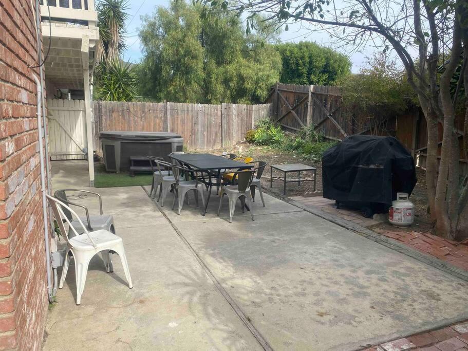30 PCT OFF!! Limited Time! Malibu Ocean View Villa with Hot Tub, Mins to Beach Hiking Trails, Coastal Lifestyle - Property Image 41