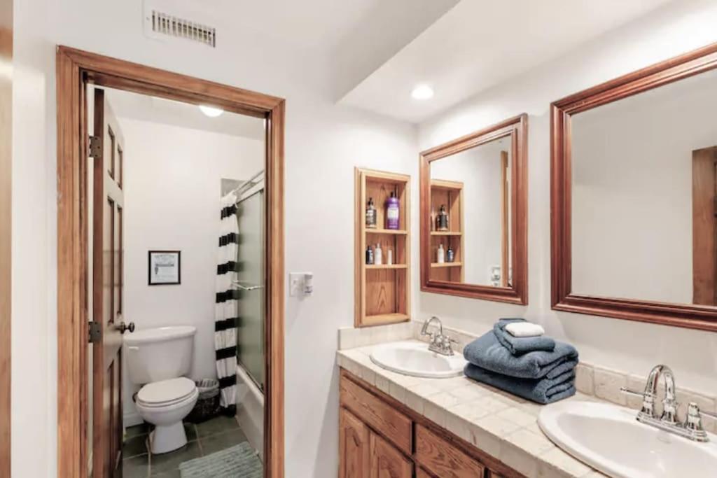 30 PCT OFF!! Limited Time! Malibu Ocean View Villa with Hot Tub, Mins to Beach Hiking Trails, Coastal Lifestyle - Property Image 30