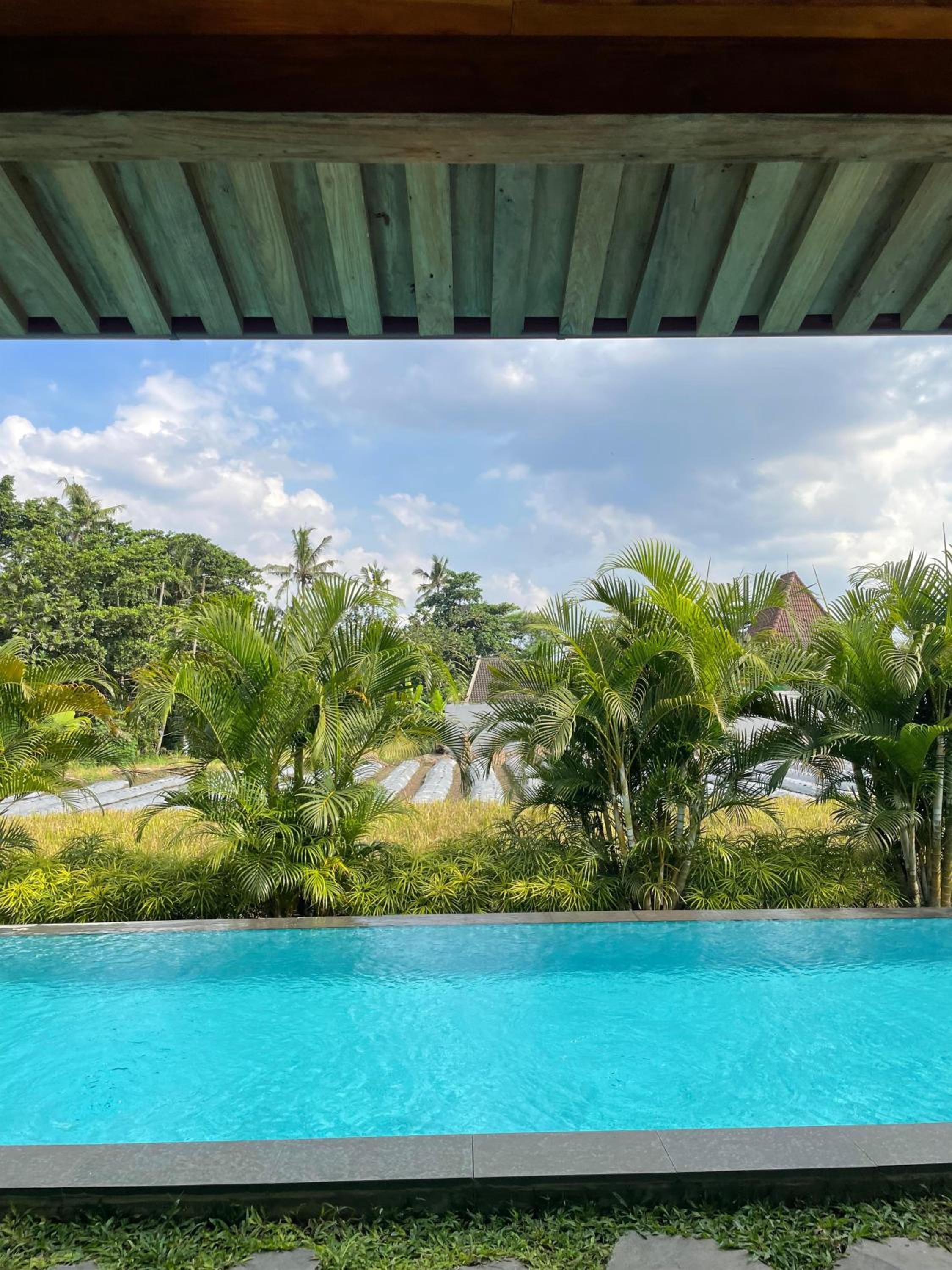 KeJawa Luxury Villa by Sampai view 5