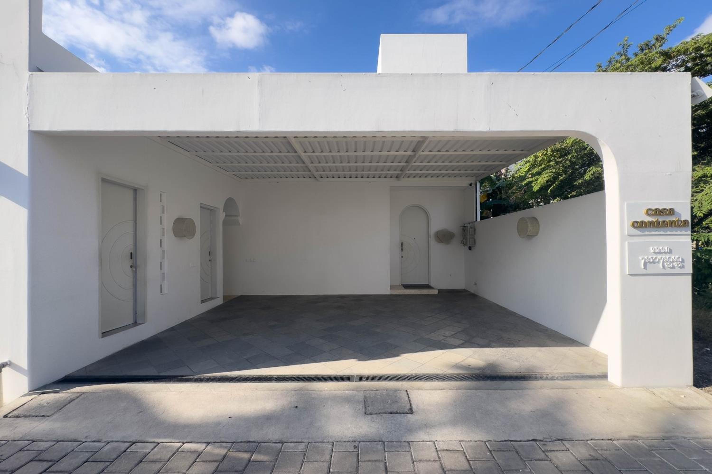 Casa Contenta Canggu - Luxury 5BR Private Pool Villa