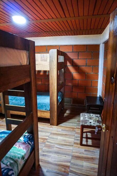 Retro Finca Urrao - Peaceful Avocado Farm Retreat