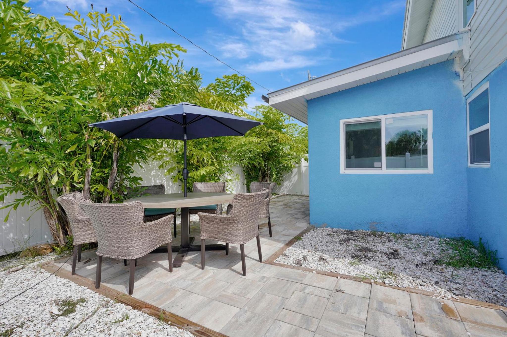 Charming Fort Myers Beach House view 3