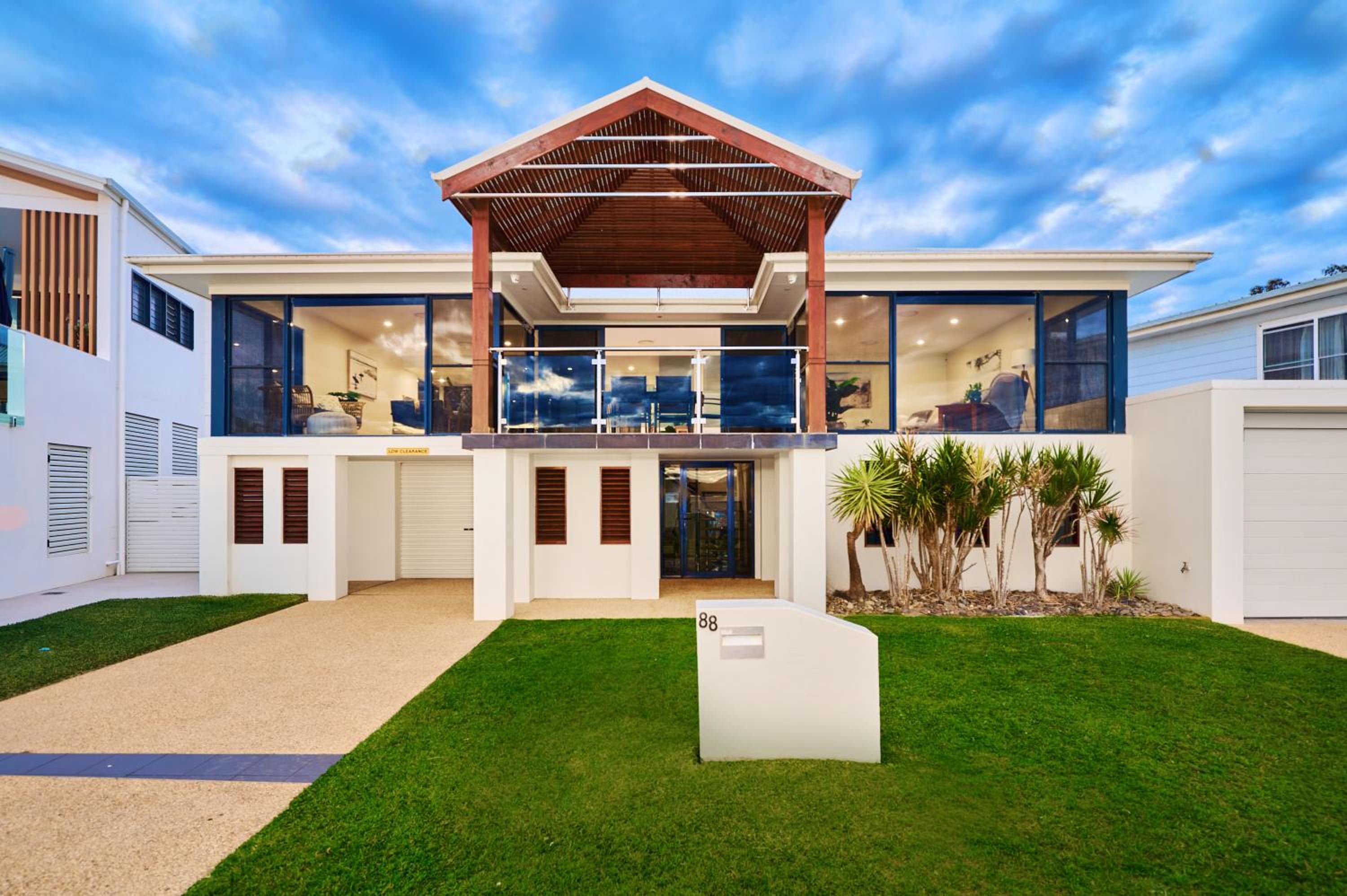 Riverside Luxury