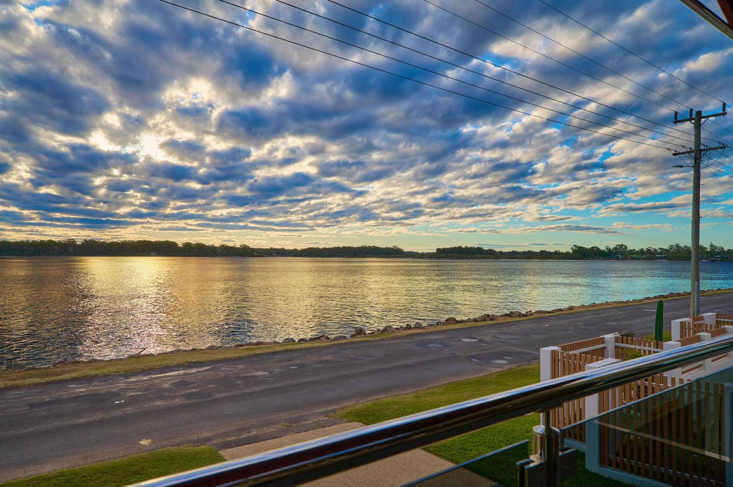 Riverside Luxury