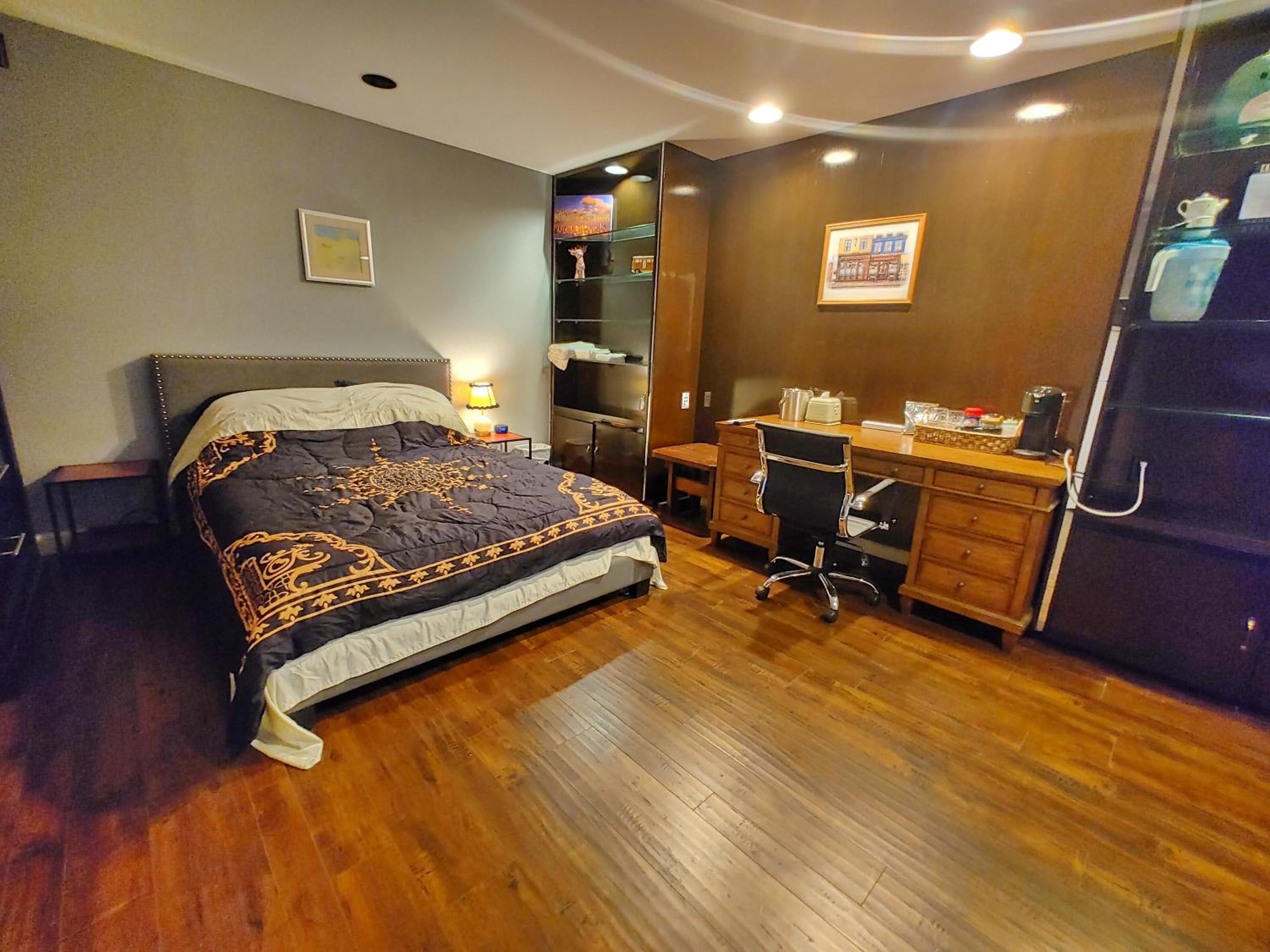 hotel room