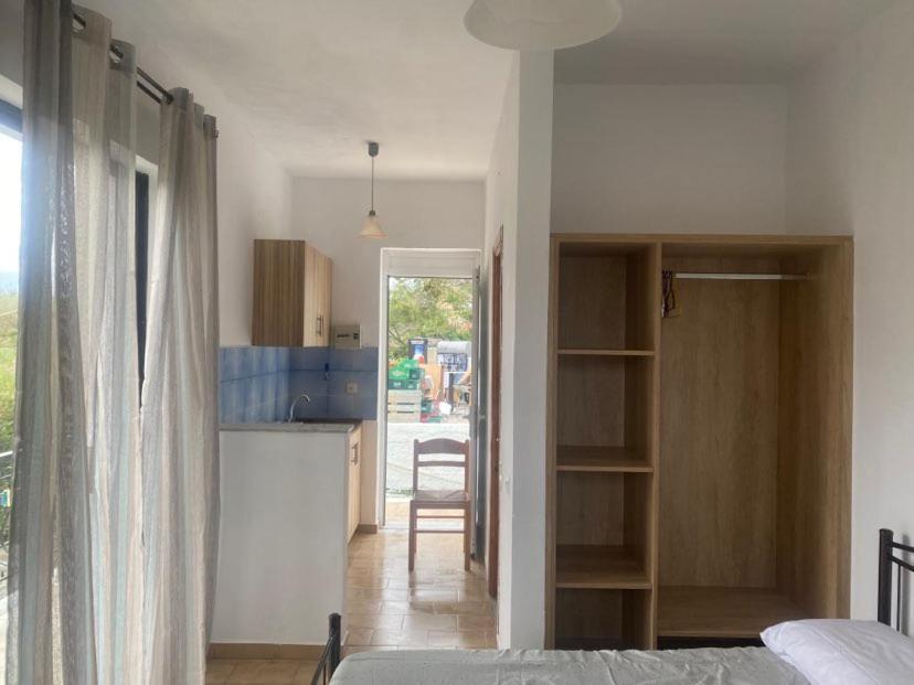 Laganas Vacations - Mary Studios - Property Image 11