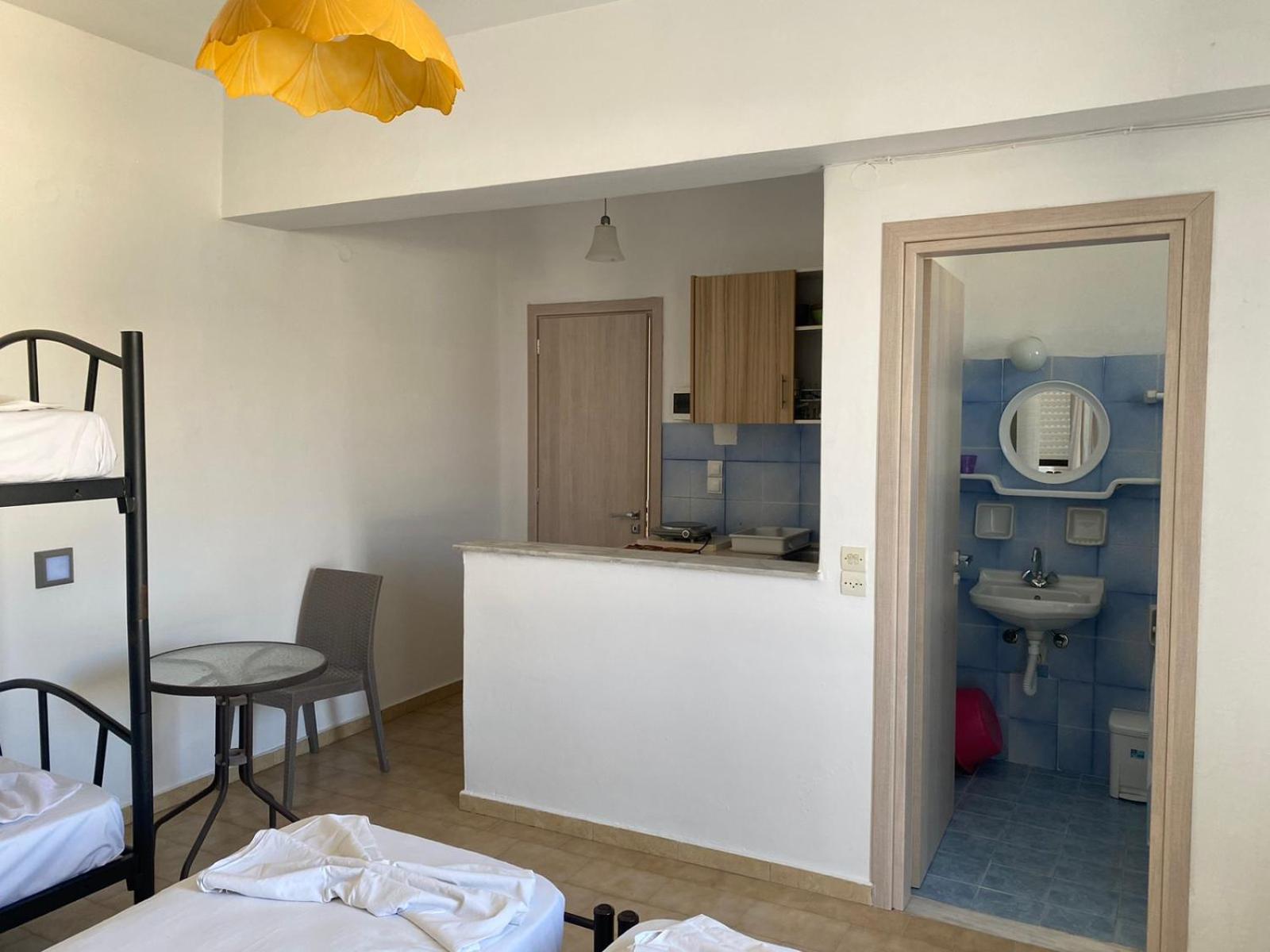 Laganas Vacations - Mary Studios - Property Image 9