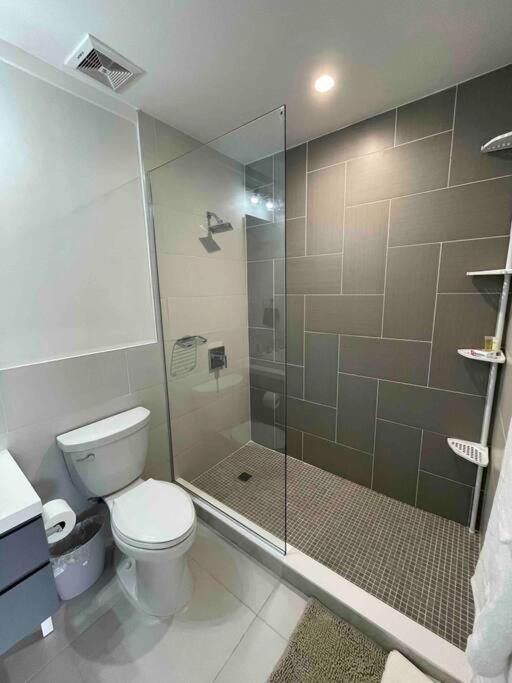 Lovely 1br Via Rooftop pool