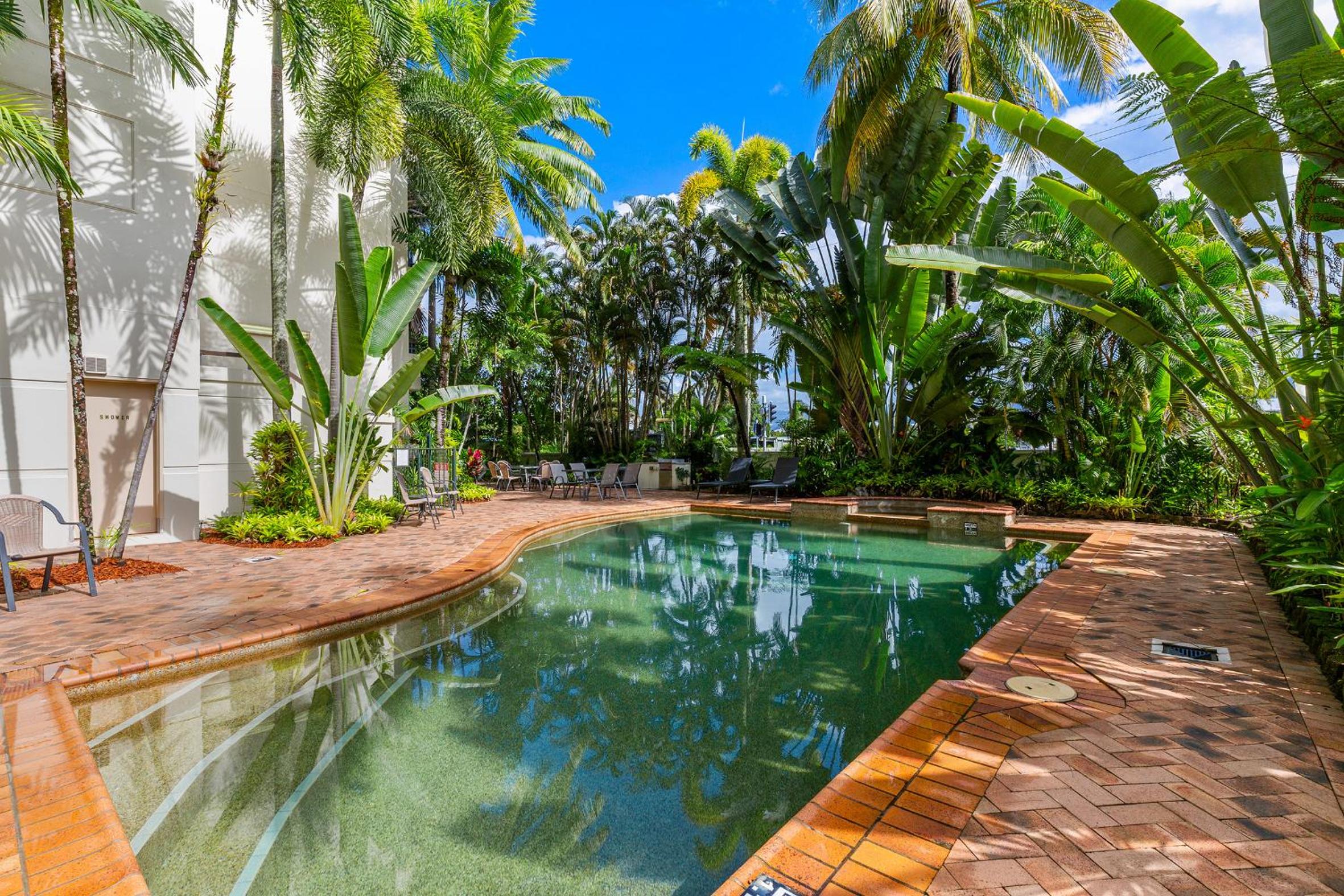 Reefside Escape - Image 2