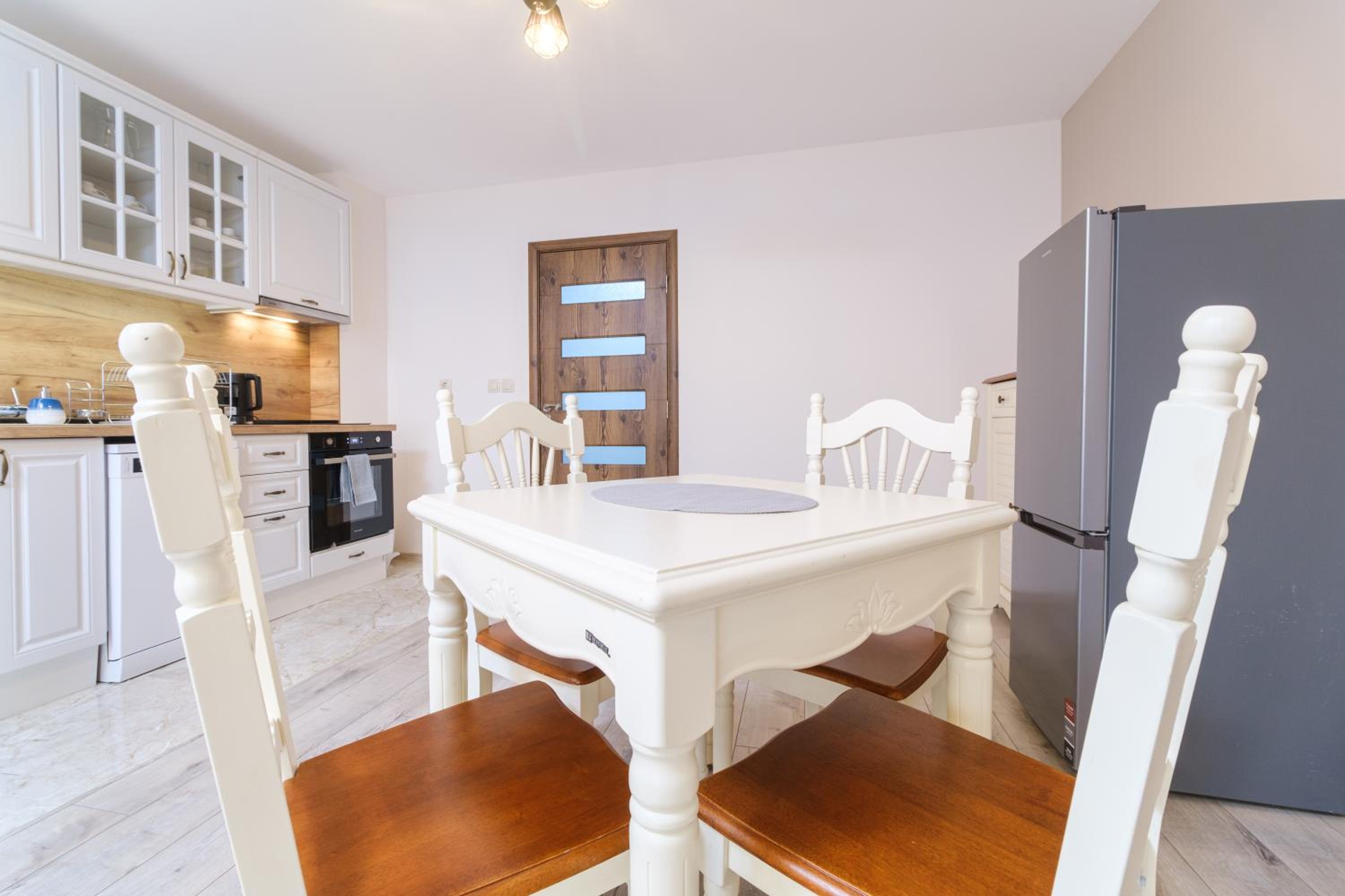 LDV 13 1-Bedroom Apartments Free private parking