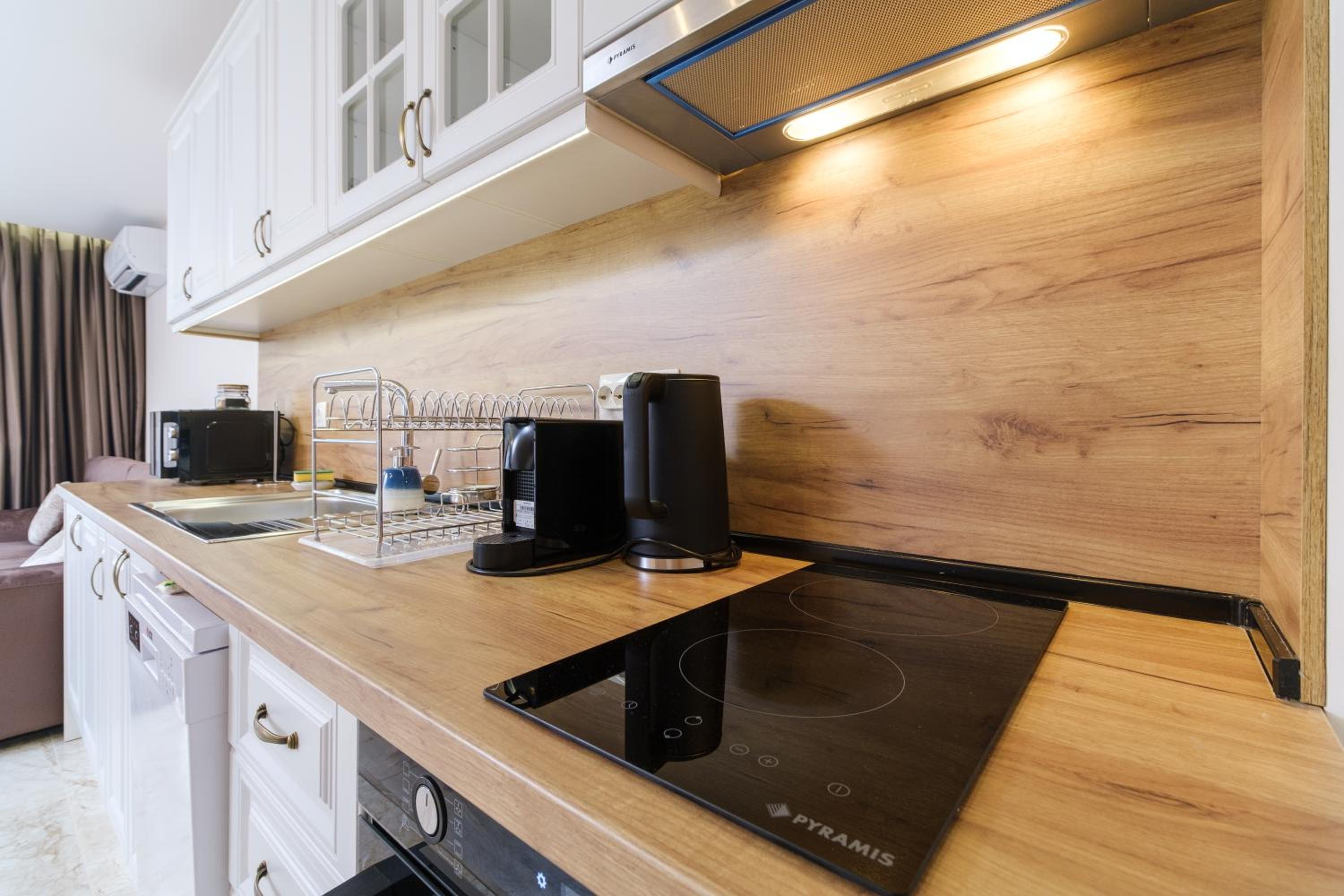 LDV 13 1-Bedroom Apartments Free private parking