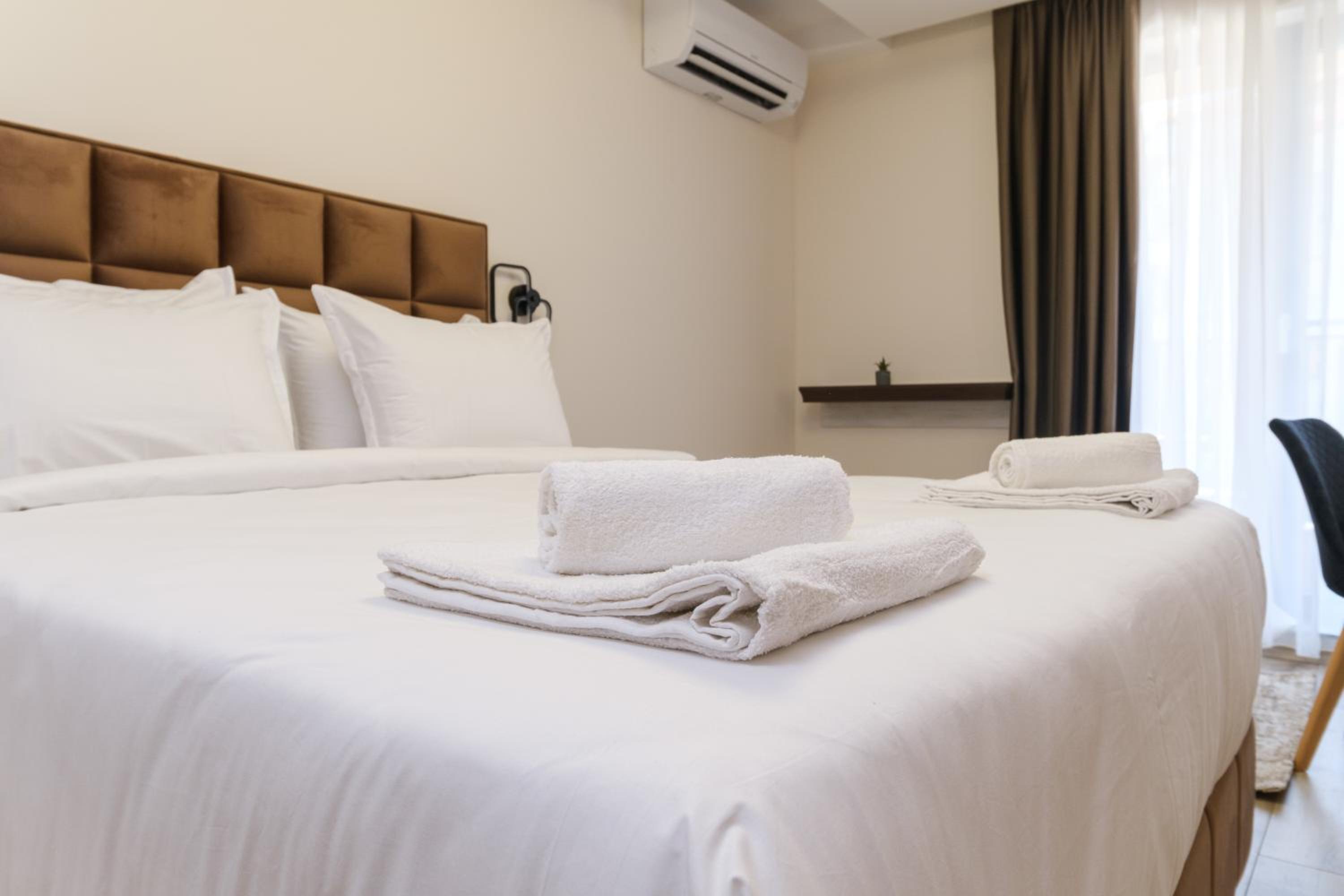 LDV 13 1-Bedroom Apartments Free private parking