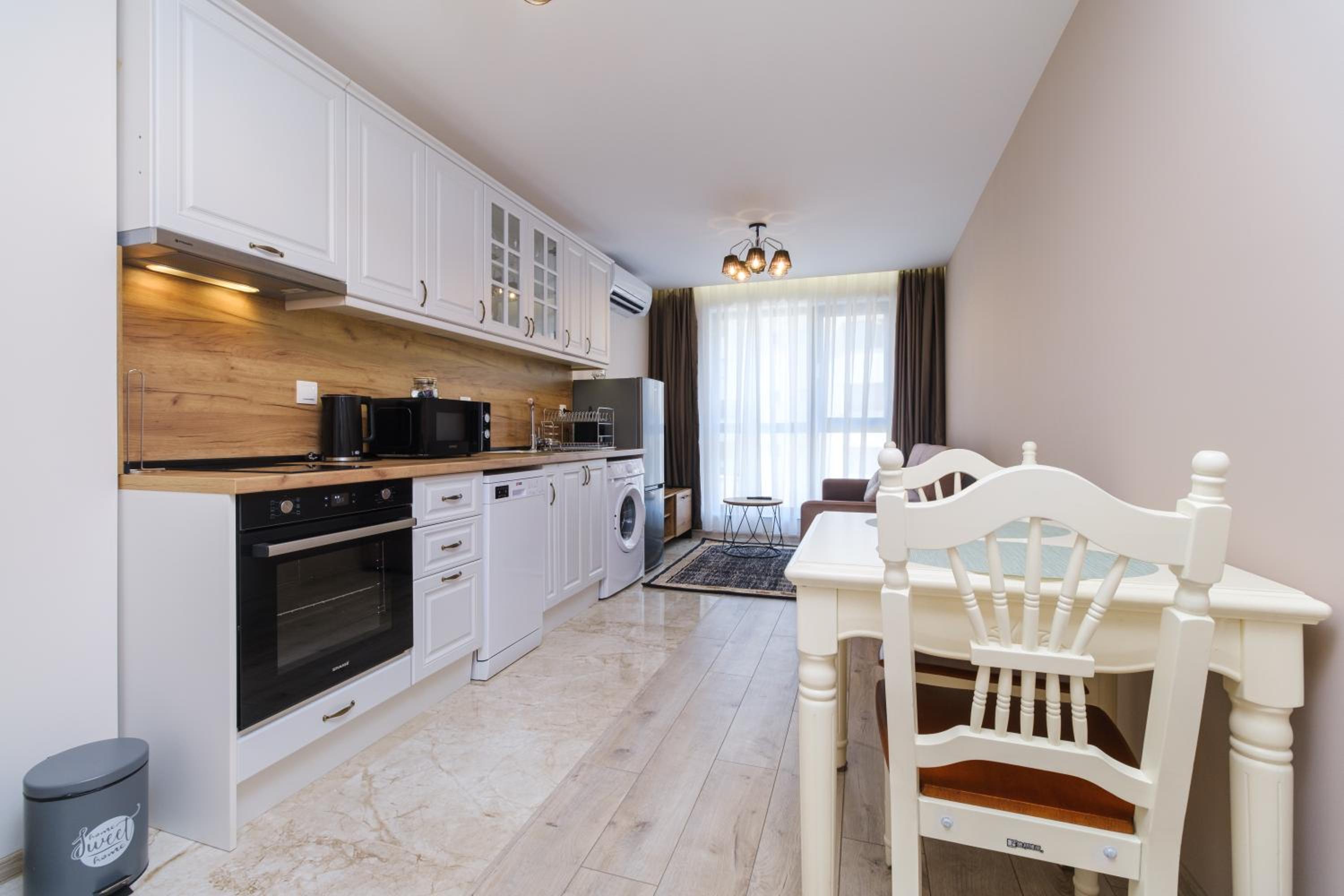 LDV 13 1-Bedroom Apartments Free private parking