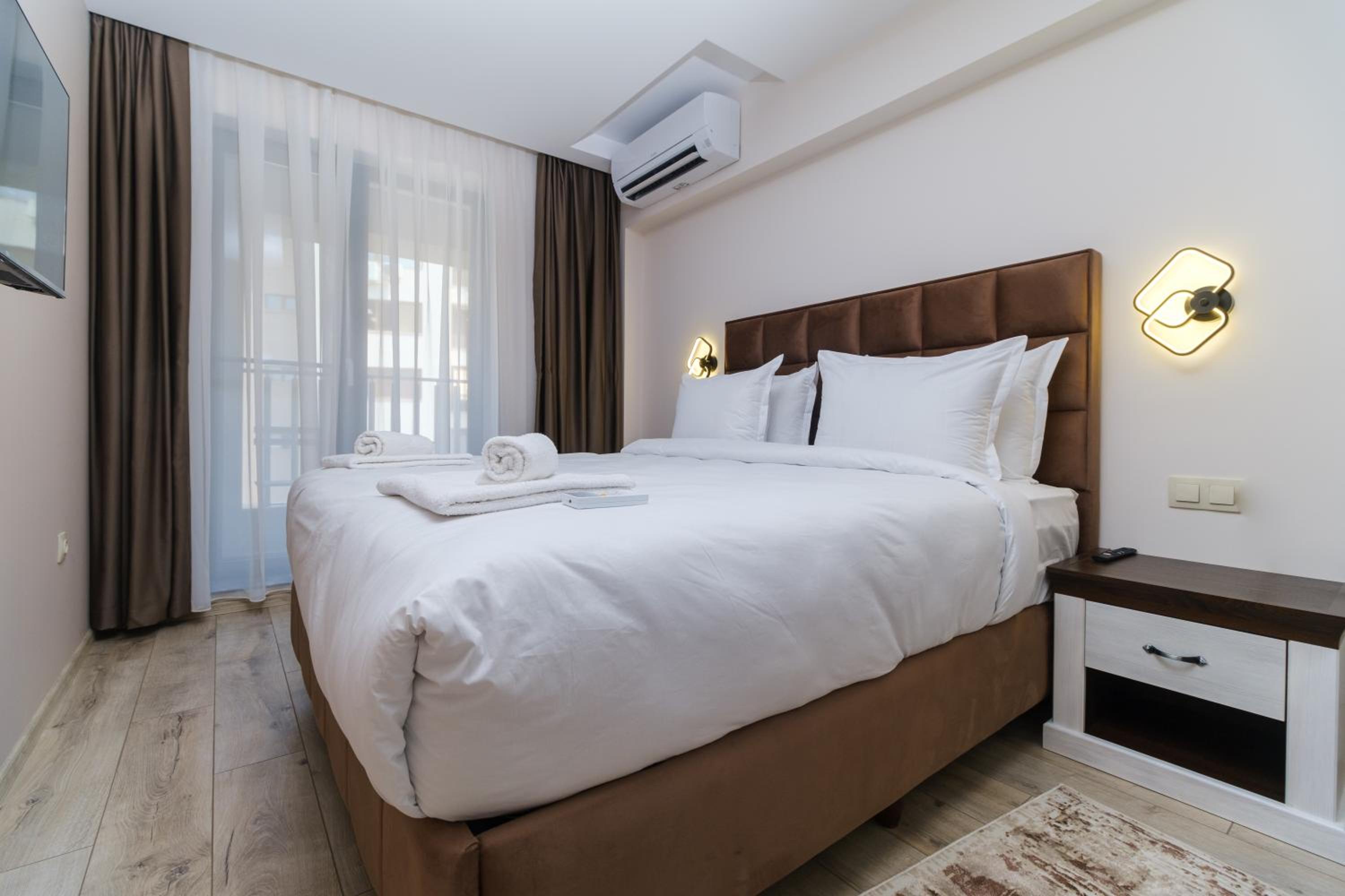 LDV 13 1-Bedroom Apartments Free private parking