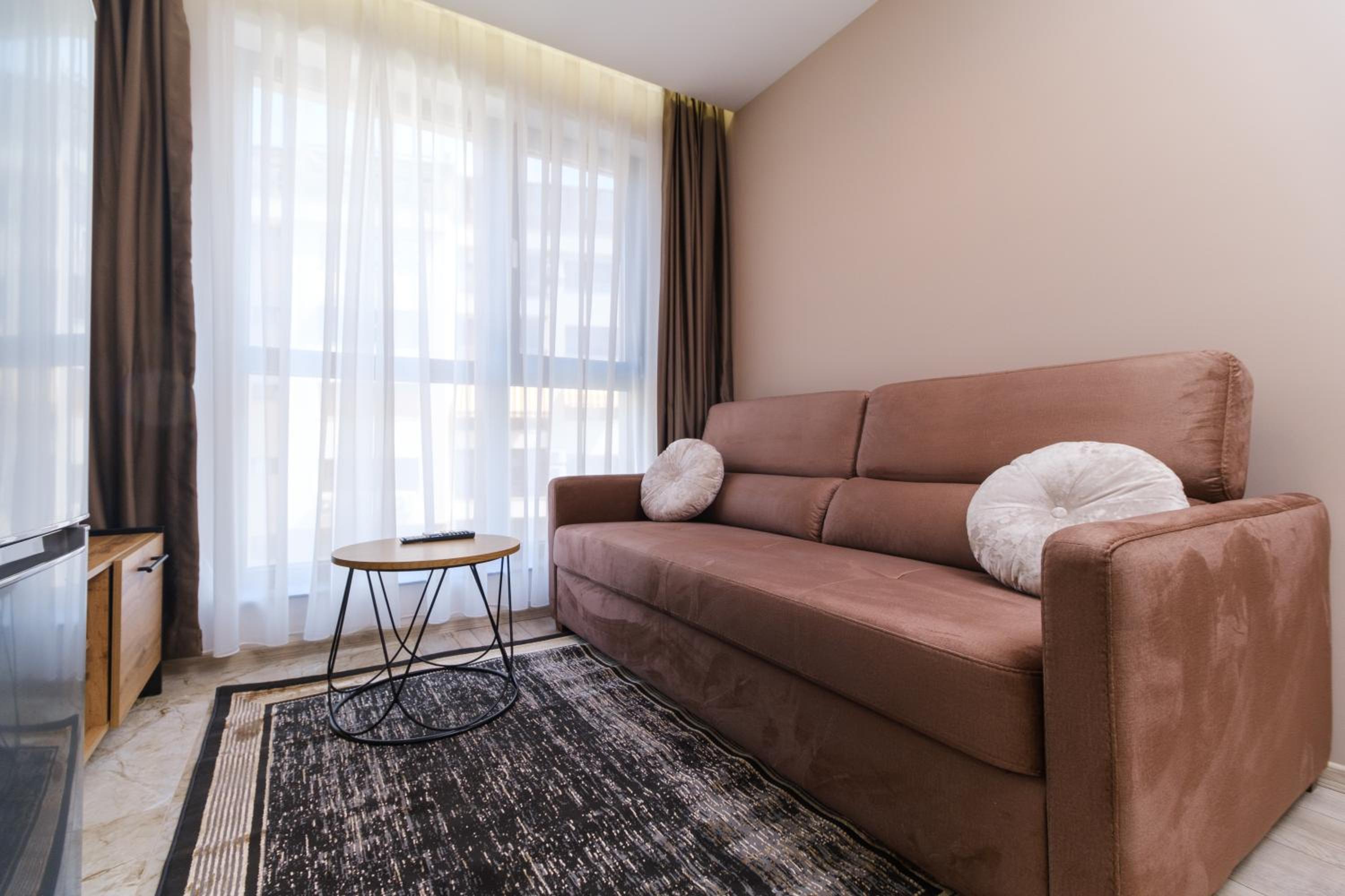LDV 13 1-Bedroom Apartments Free private parking