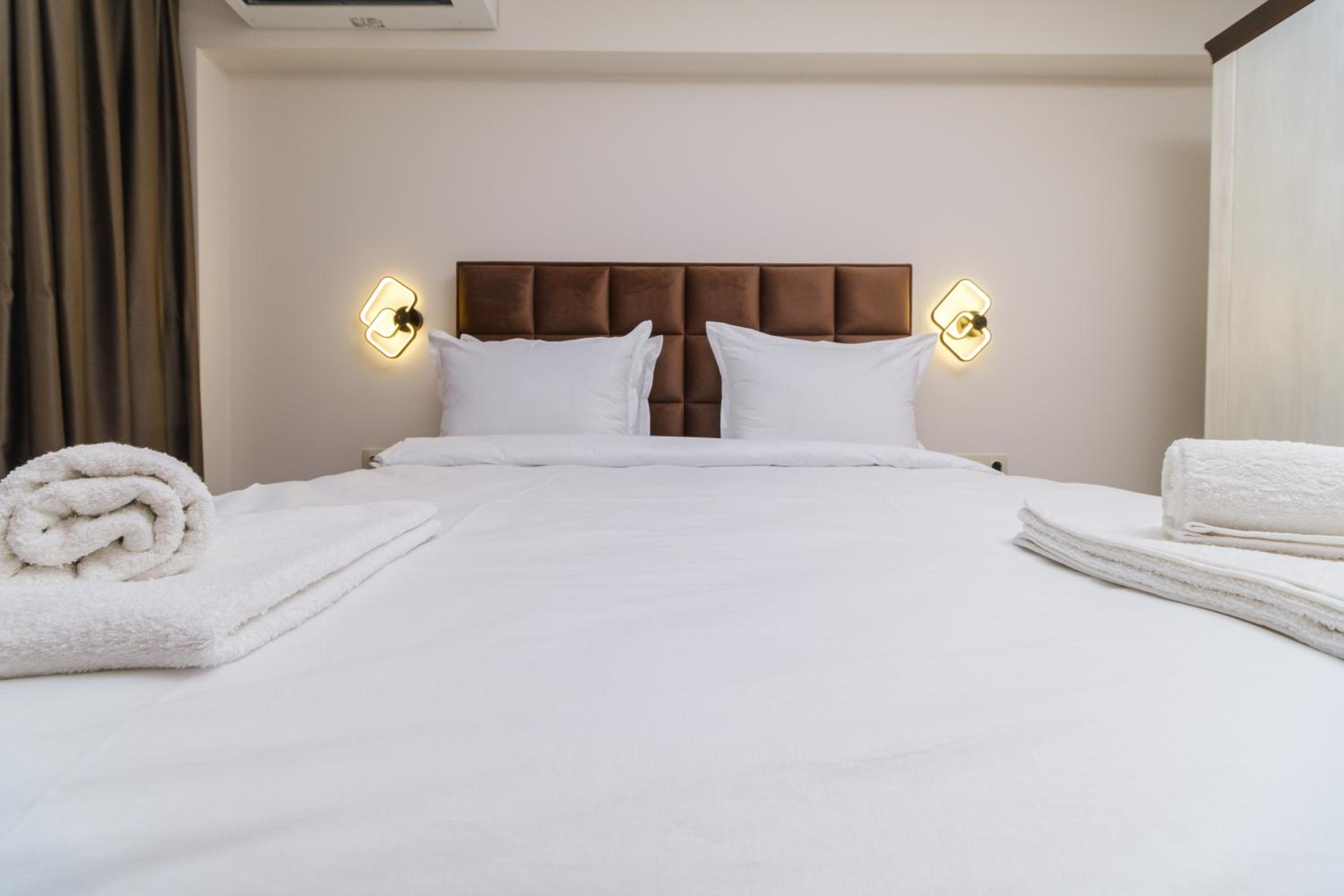 LDV 13 1-Bedroom Apartments Free private parking