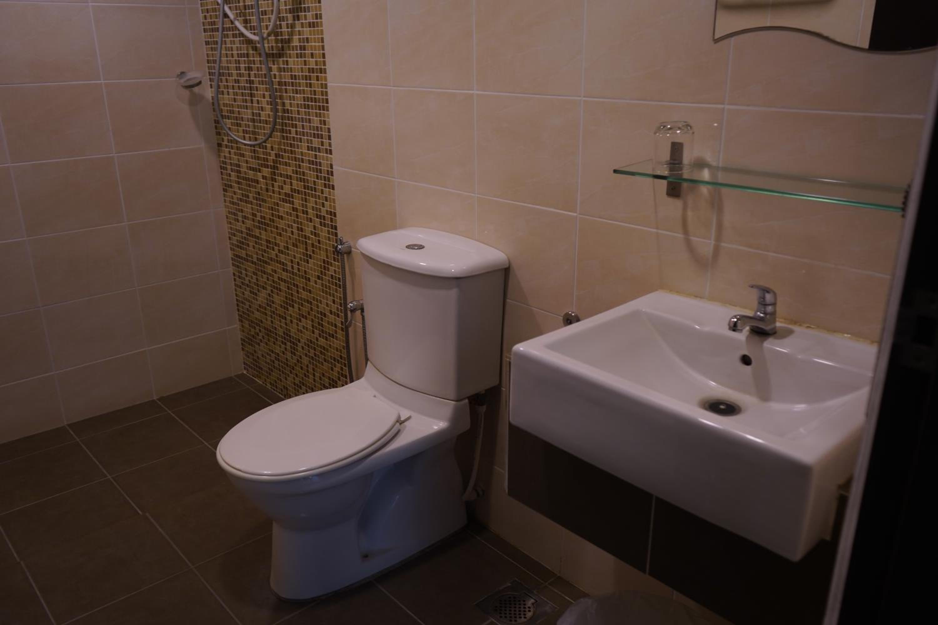 Photo 12