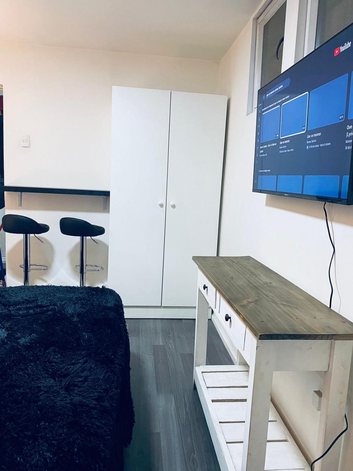 Studio Lastarrias II